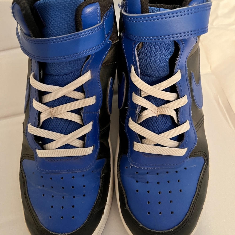 Nike Kids Size 3
